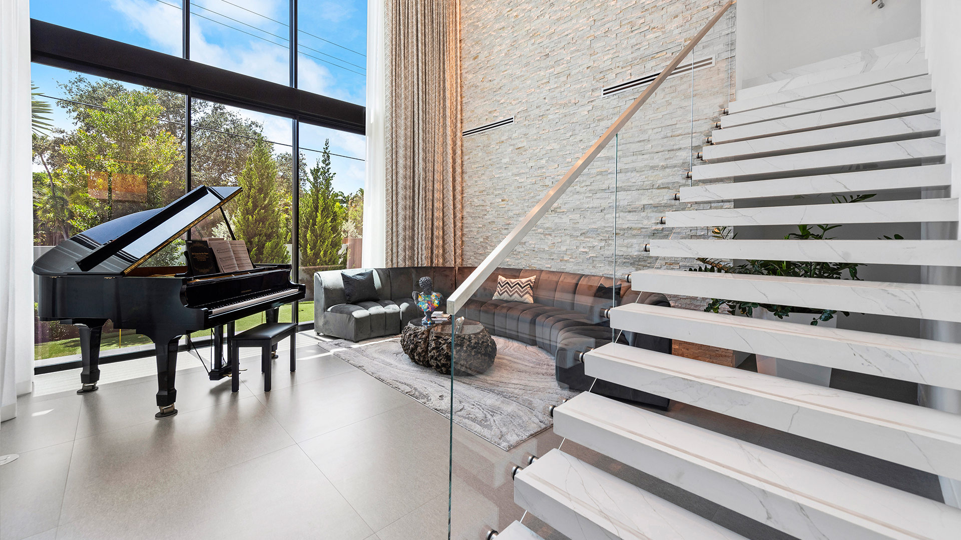 Gallery11-Cora-Mansion