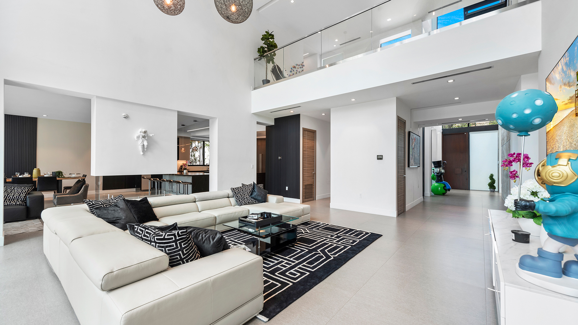 Gallery18-Cora-Mansion
